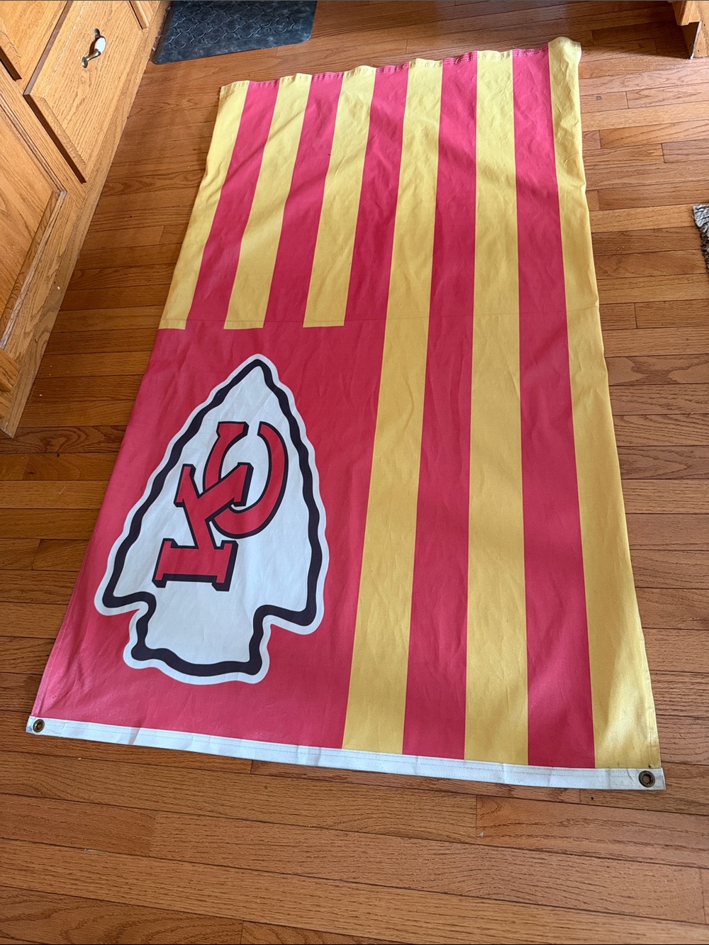 Kansas City Chiefs Striped Flag Red & Yellow 12/8 foot